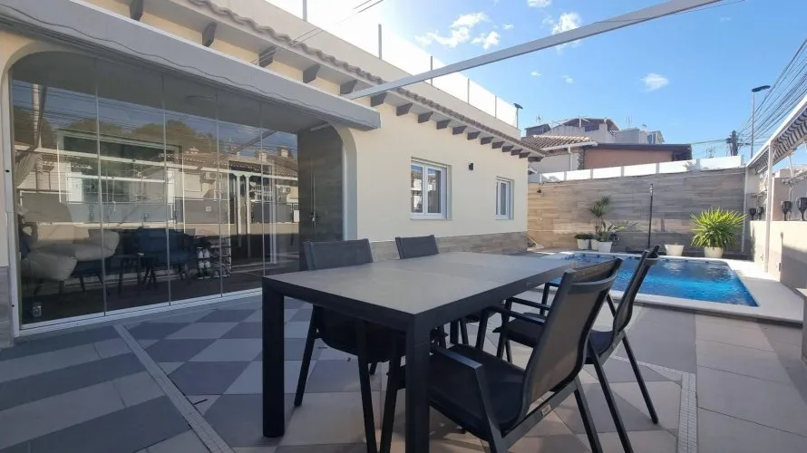 4 bedrooms villa for sale, Los Balcones, Spain No. 2580 № 23