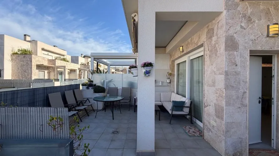 3 bedrooms house for sale, Torrevieja, Spain No. 2664 № 17