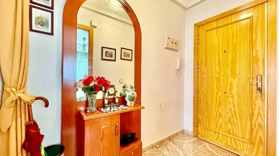 2 bedrooms apartment for sale, Torrevieja, Spain No. 2497 № 8