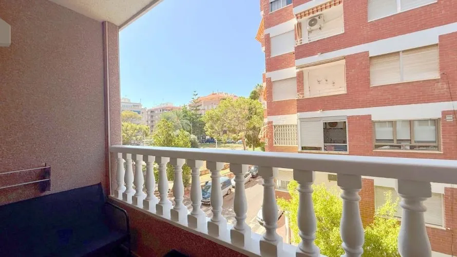 2 bedrooms apartment for sale, Torrevieja, Spain No. 2501 № 7