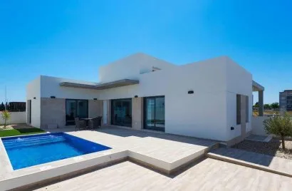 3 bedrooms villa for sale, Daya Nueva, Spain No. 2578
