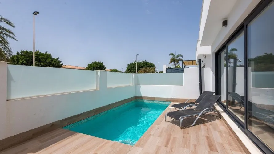 121m² villa for sale, Las Esperanzas, Spain No. 2598 № 1
