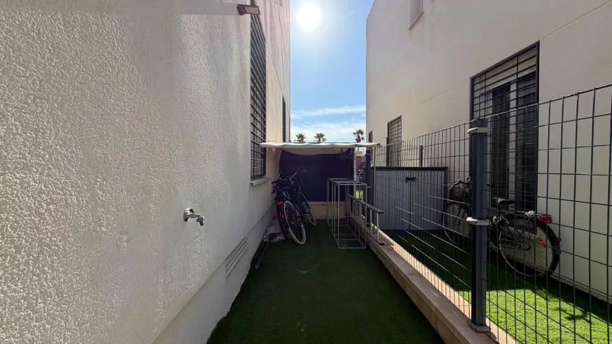 3 bedrooms house for sale, Torrevieja, Spain No. 2664 № 18