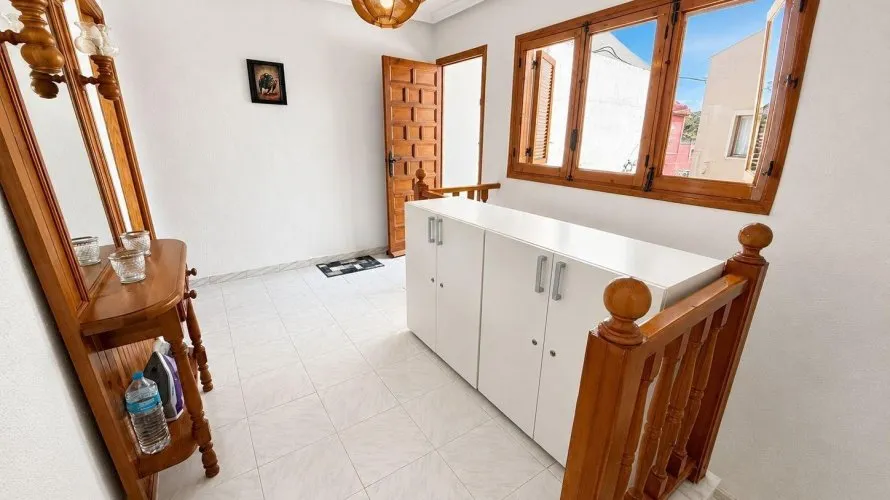 2 bedrooms penthouse for sale, Torrevieja, Spain No. 2530 № 3