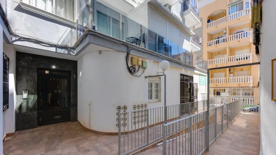 26m² apartment for sale, Torrevieja, Spain No. 2575 № 5