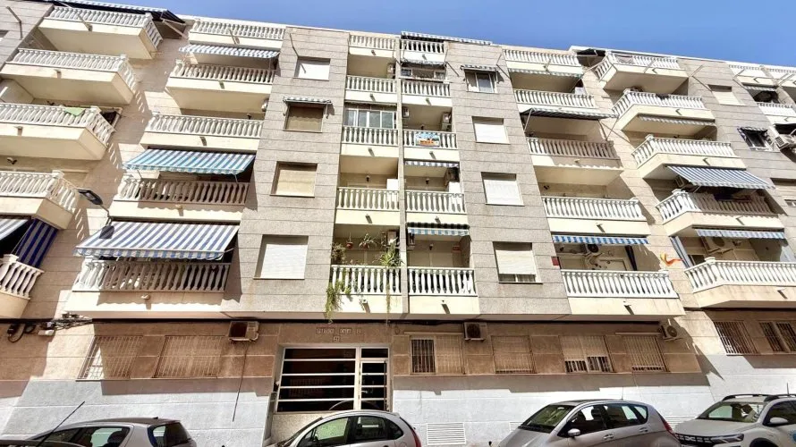 1 bedroom apartment for sale, Torrevieja, Spain No. 2556