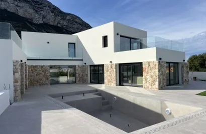310m² villa for sale, Vejer de la Frontera, Spain No. 2549